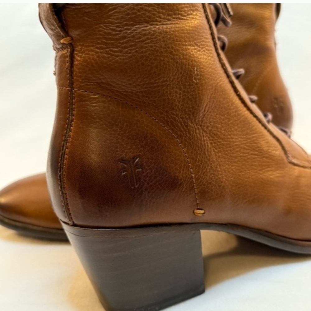 Frye Courtney Lace Up Boots In Cognac Brown